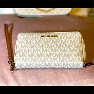 Cream color Michael Kors wallet
